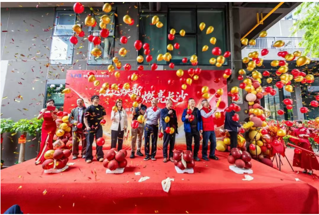 住富电梯燃亮中国行・长沙站——旺达电梯焕新体验中心盛大开业！