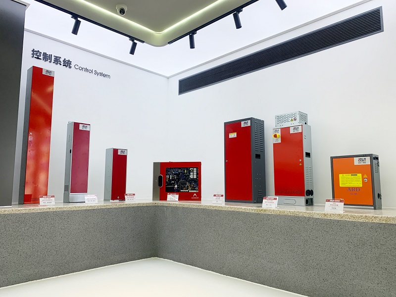 <span>控制系统展示</span>